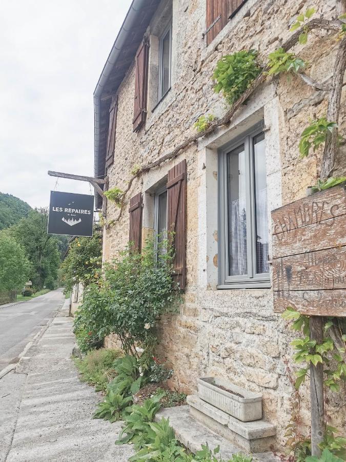 Отель Les Repaires Nans-sous-Sainte-Anne Экстерьер фото